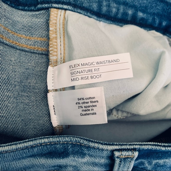 LaneBryant Mid Rise Destructed Bootcut Jean NWT 18 - Picture 8 of 8